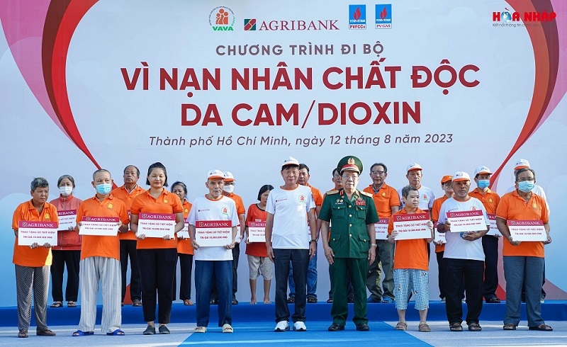 Thành phố Hồ Chí Minh: Hơn 5.000 người đi bộ kỷ niệm 62 năm thảm họa chất độc da cam