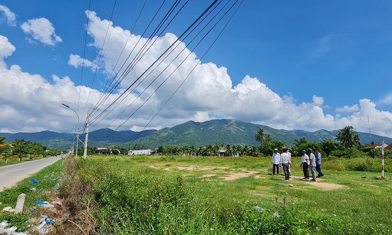 Khánh Hòa: Liên quan đến bài viết “Người dân bức xúc, phản đối quy hoạch sử dụng đất của huyện Vạn Ninh đến năm 2030”, UBND huyện phản hồi thế nào?