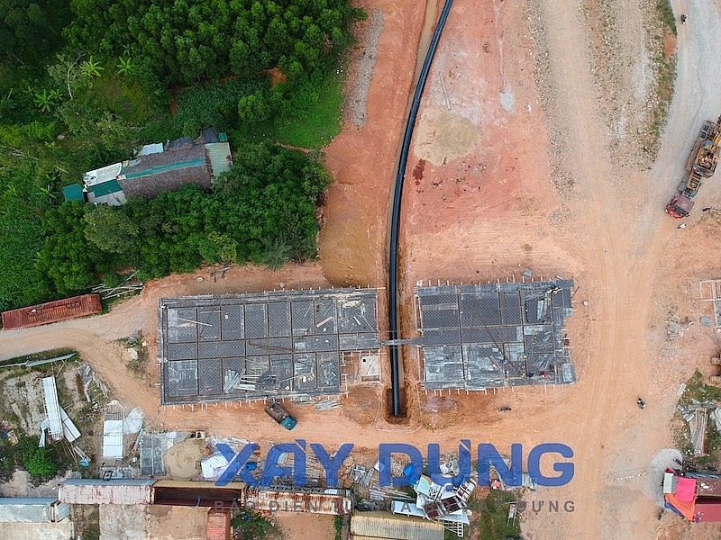Quảng Ngãi: Chưa được phép, nhà máy Bột - Giấy VNT19 đã vội vã thi công đường ống xả thải hướng ra vịnh Việt Thanh