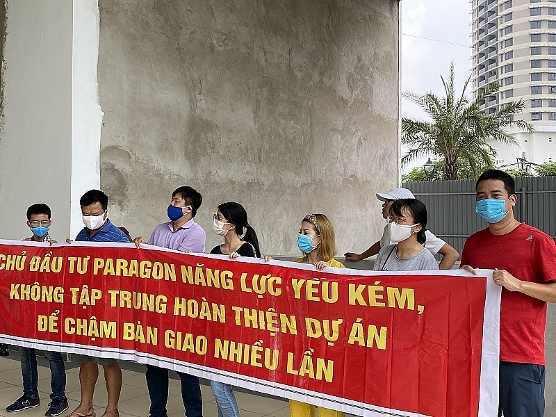 du an hanoi paragon cham tre ban giao nguoi mua oan lung cong lai ngan hang