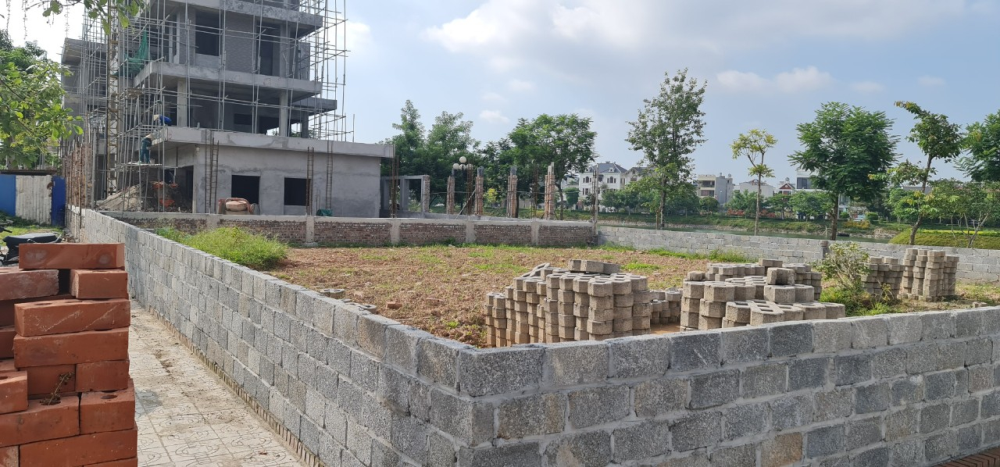 Một số trường hợp được miễn thuế, phí khi sang tên sổ đỏ năm 2022