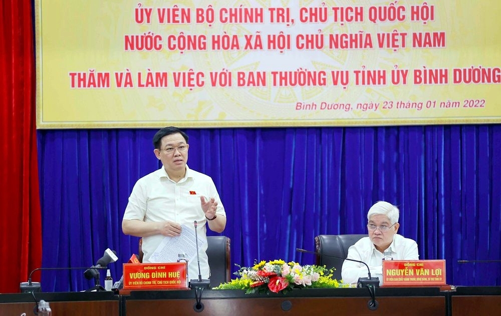 Chủ tịch Quốc hội làm việc với Ban Thường vụ Tỉnh ủy Bình Dương