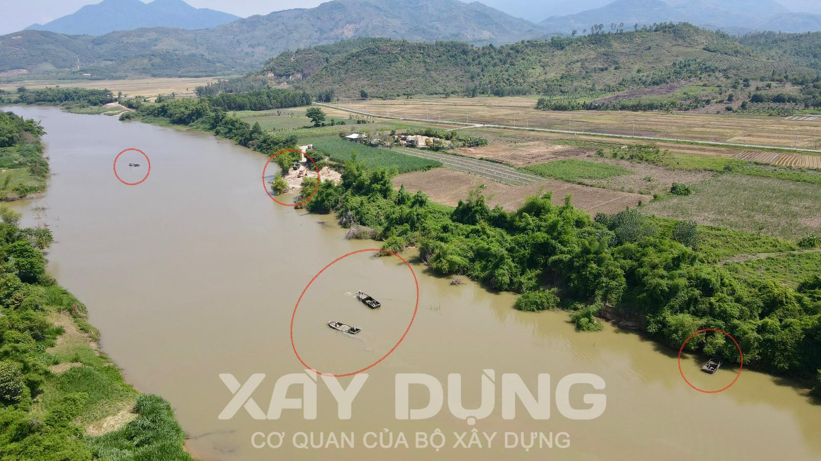 Diên Khánh (Khánh Hòa): Thêm đoạn sông Cái bị cát tặc “rút ruột”