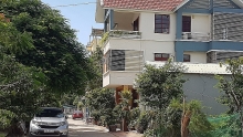 van don quang ninh mot day pho khong bia do