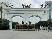 Khu đô thị Ciputra vừa mưa đã ngập lụt nặng, dân kêu trời, trách nhiệm thuộc về ai?