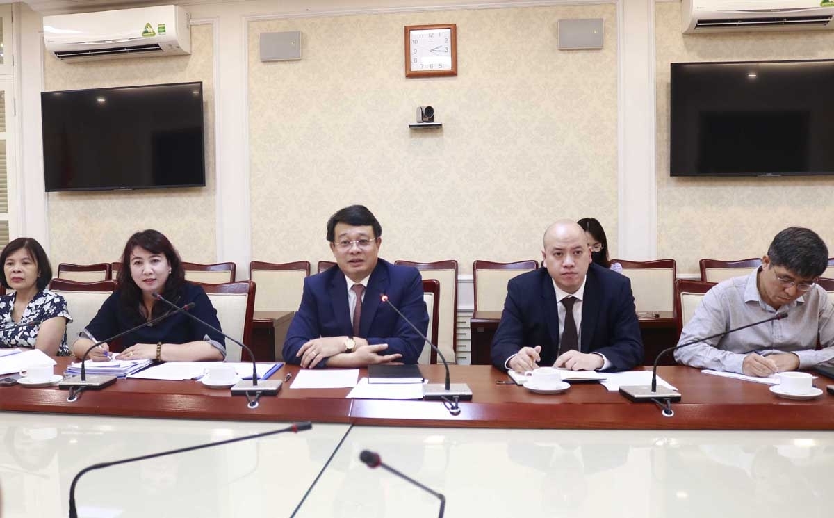 Thứ trưởng Bùi Hồng Minh tiếp Đoàn công tác Ngân hàng Thế giới