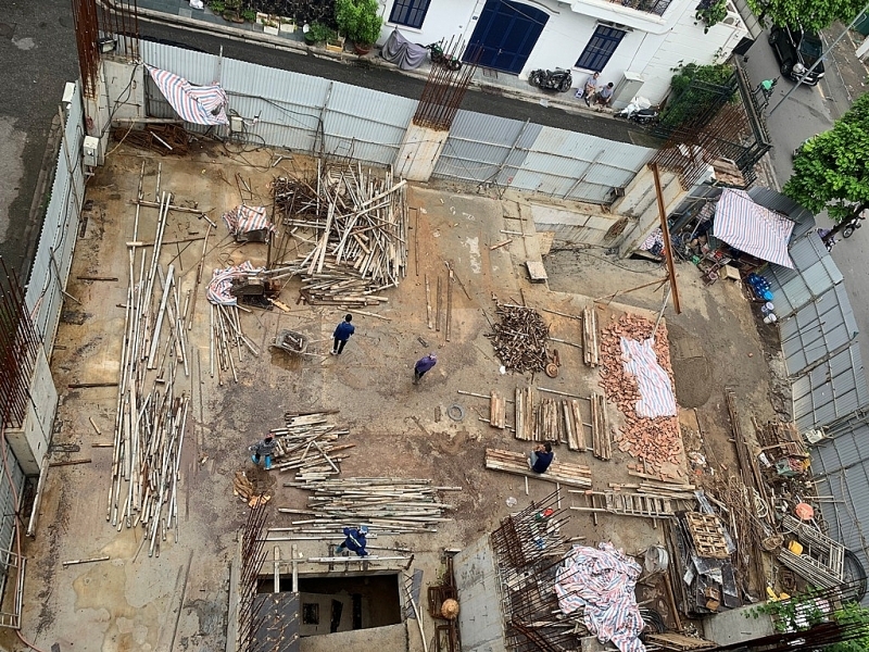 ha noi xin lui thoi han bao cao thu tuong ve viec cap phep 4 tang ham cho nha o rieng le