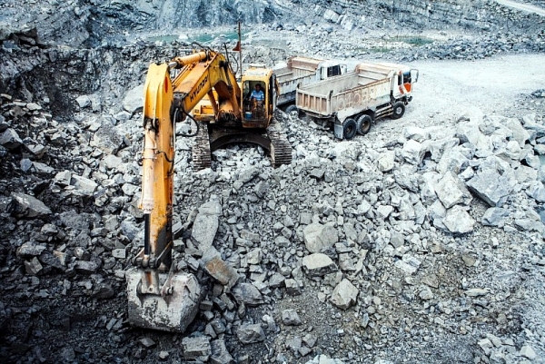 Điều kiện để đá khai thác tại mỏ được xuất khẩu làm vật liệu xây dựng?