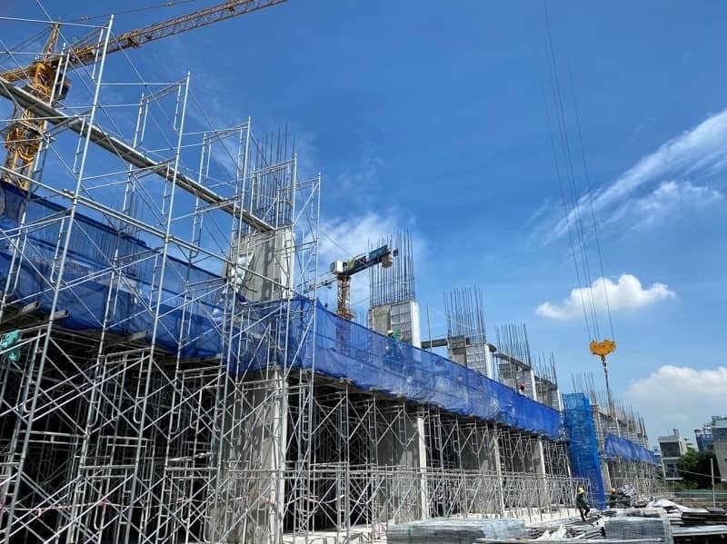 Cơ quan nào thẩm định báo cáo nghiên cứu khả thi điều chỉnh dự án đầu tư xây dựng?