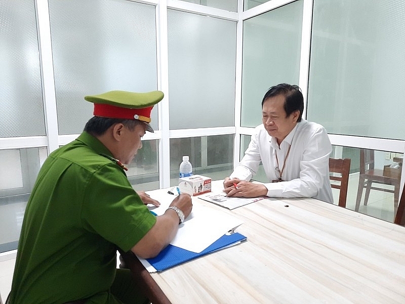 Bắt tạm giam Giám đốc CDC Đà Nẵng về hành vi “Tham ô tài sản”