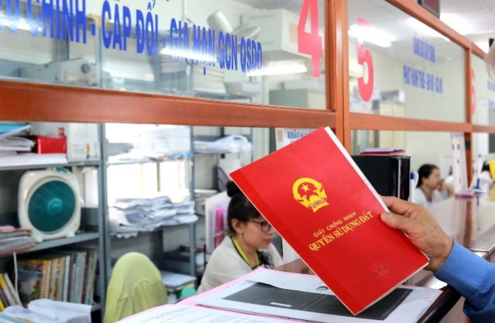 Hà Nội cấp đổi “sổ đỏ” trong 7 ngày