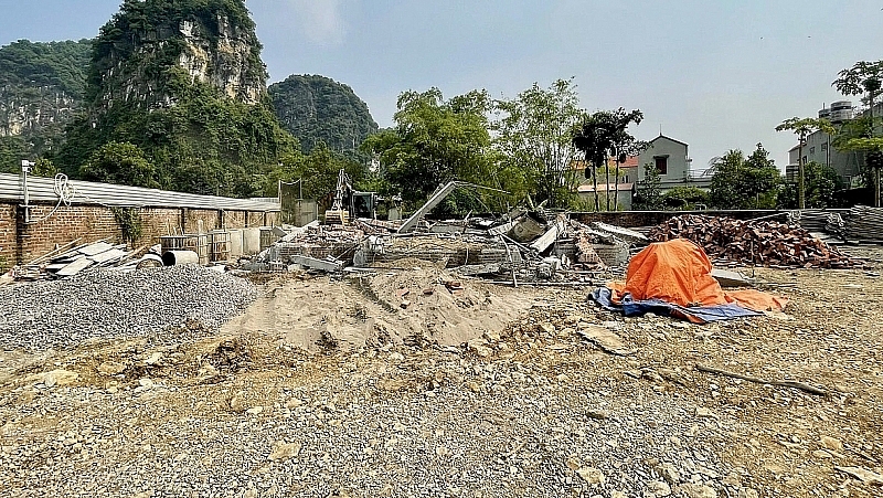 Ninh Bình: Tháo dỡ công trình trái phép trong vùng lõi Di sản Tràng An